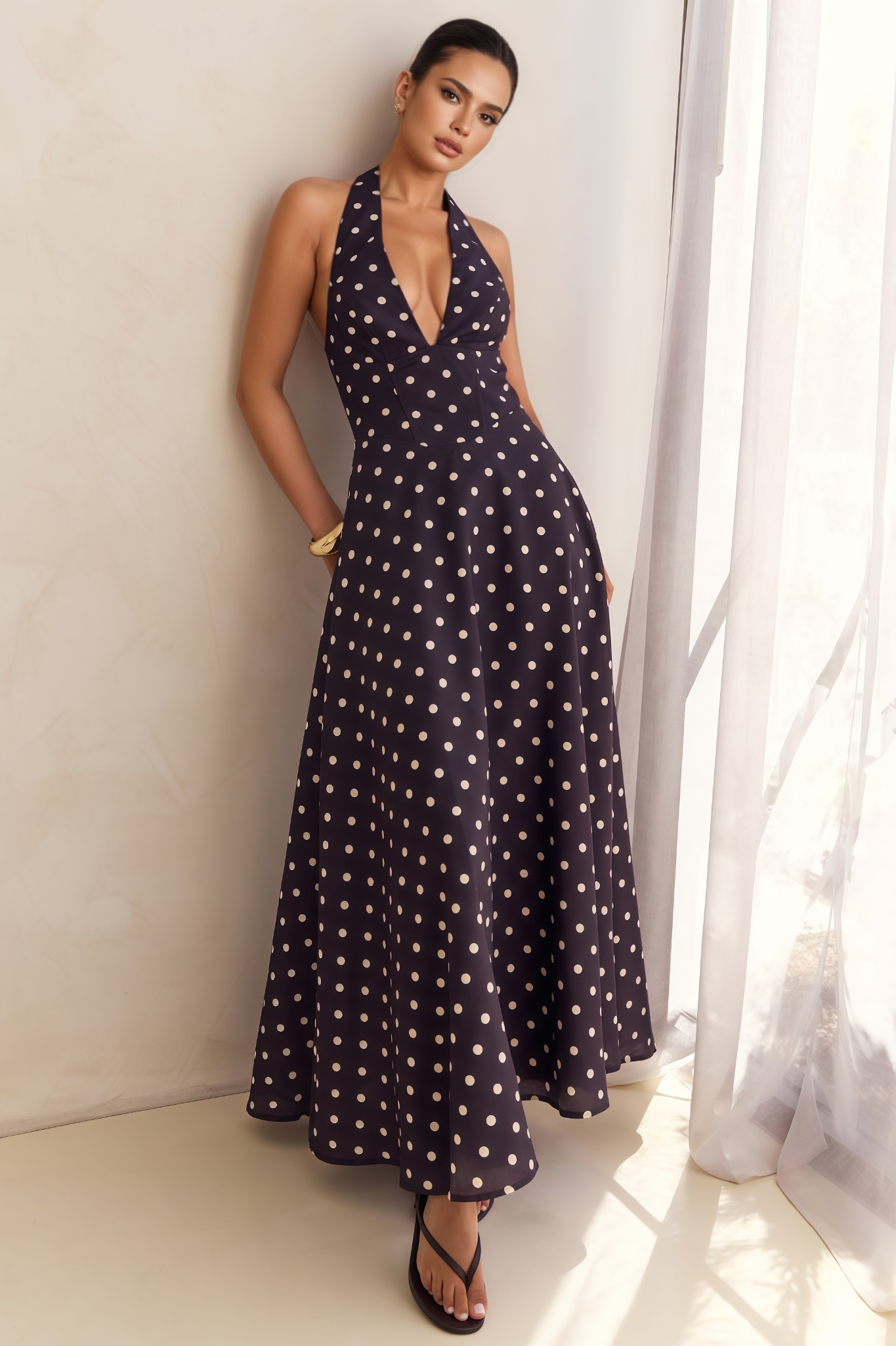 Qywan Halter Neck Backless Maxi Dress