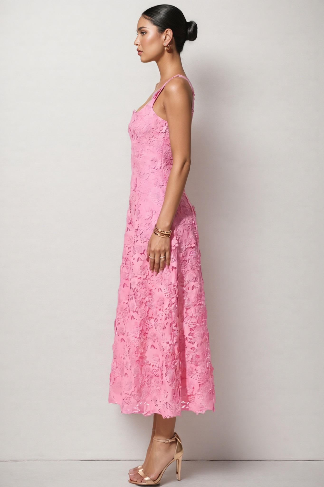 Norigald Pink Halter 3D Flower Midi Dress