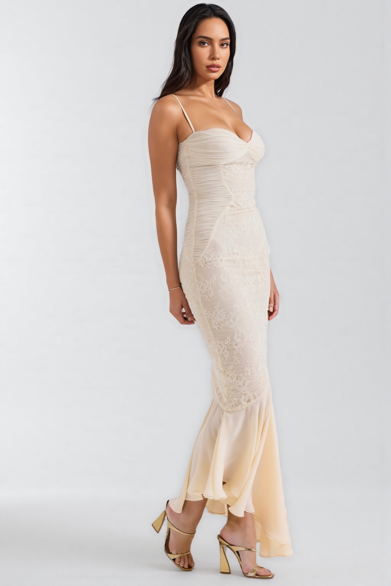 Vaelse Lace Ruffle Halter Maxi Dress