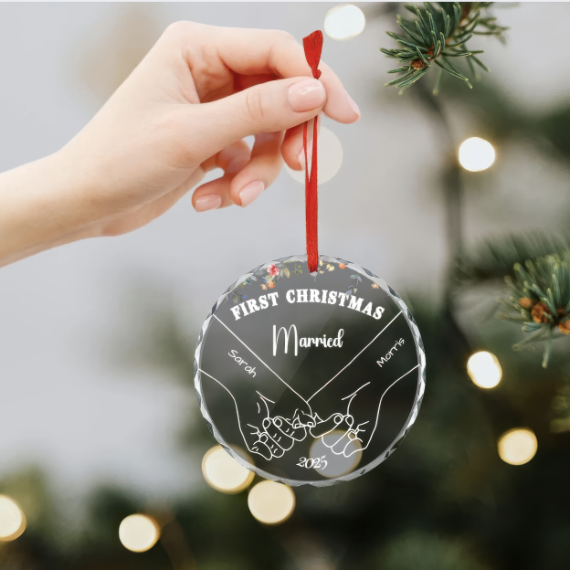Personalized Wedding Gifts for Couples First Christmas Married Glass Ornaments, Romantic Gifts for Bride, 1st Christmas as Mr Mrs, Holding Hands First Christmas, Mr and Mrs Gifts