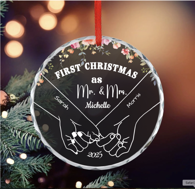 Personalized Wedding Gifts for Couples First Christmas Married Glass Ornaments, Romantic Gifts for Bride, 1st Christmas as Mr Mrs, Holding Hands First Christmas, Mr and Mrs Gifts