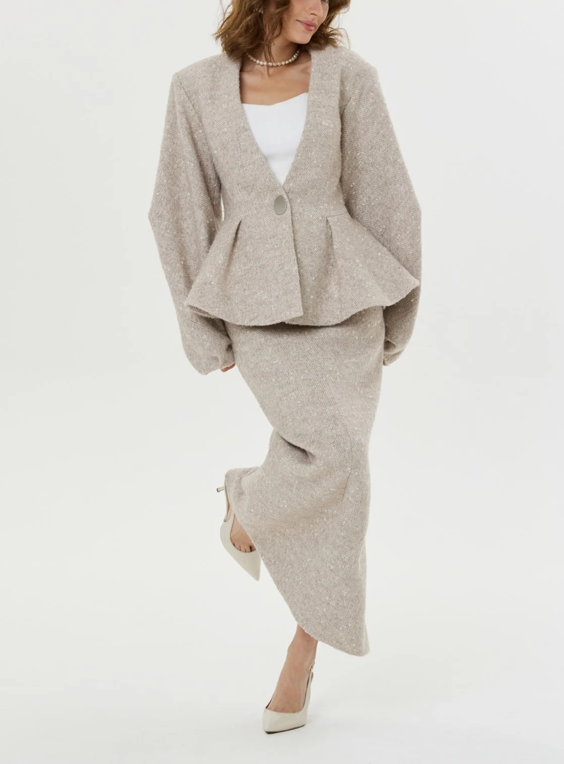 Women's Textured Tweed Peplum Blazer and Matching Shorts Two Piece Set [erp-image:a2a698156270e6e716faaa4c]