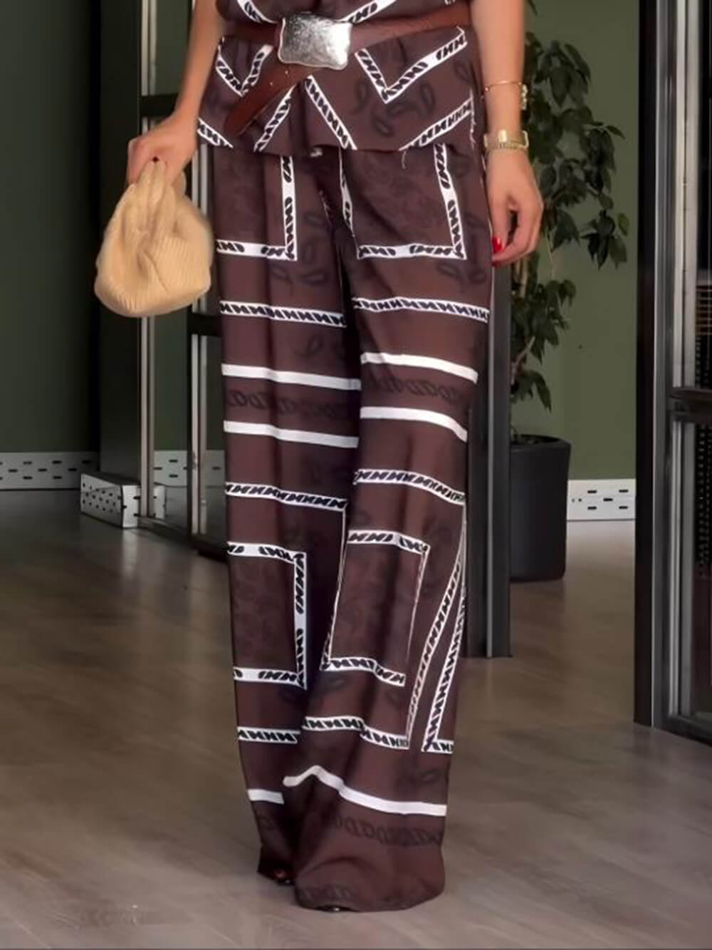 Unique Print Cross Halter Backless Tank Top
