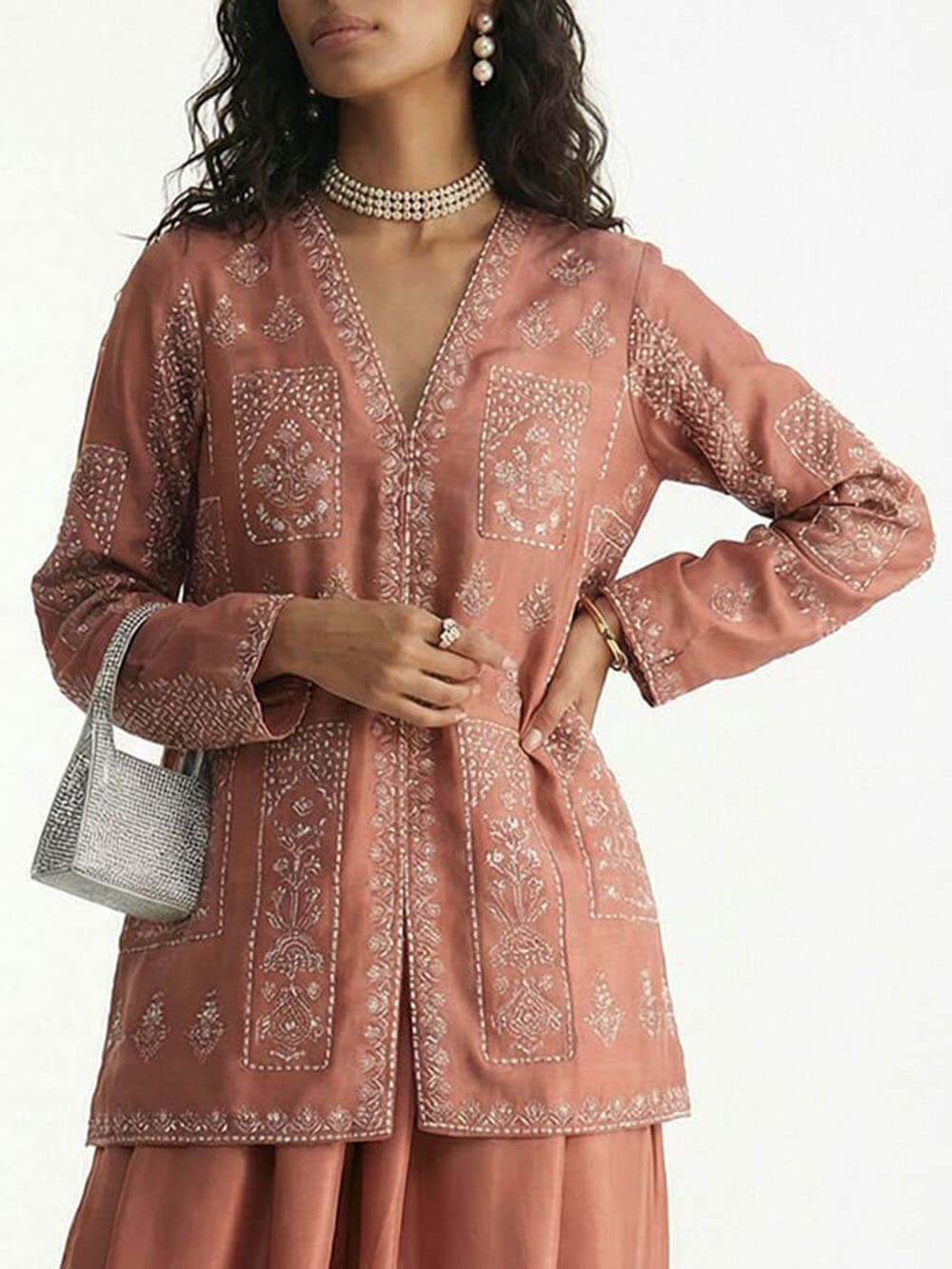 Exquisite Embroidered Floral Loose-fitting Shirt