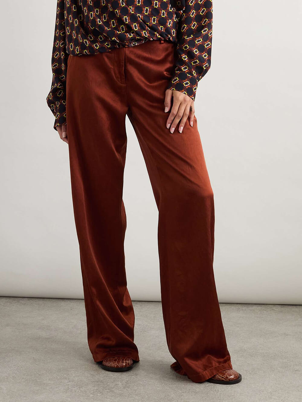 Unique Satin Drape High-Waisted Straight-Leg Pockets Trousers
