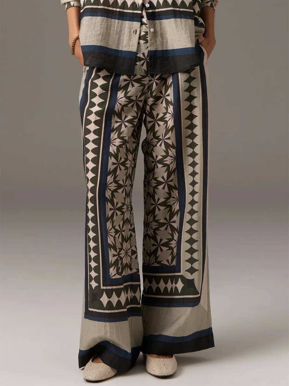 Retro Exquisite Feeling Unique Floral Print Elastic Waistband Pocket Wide Leg Pants