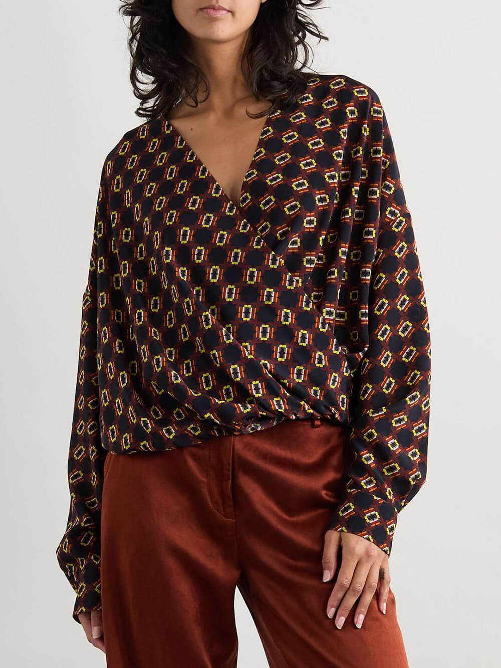 Unique Satin Drape High-Waisted Straight-Leg Pockets Trousers