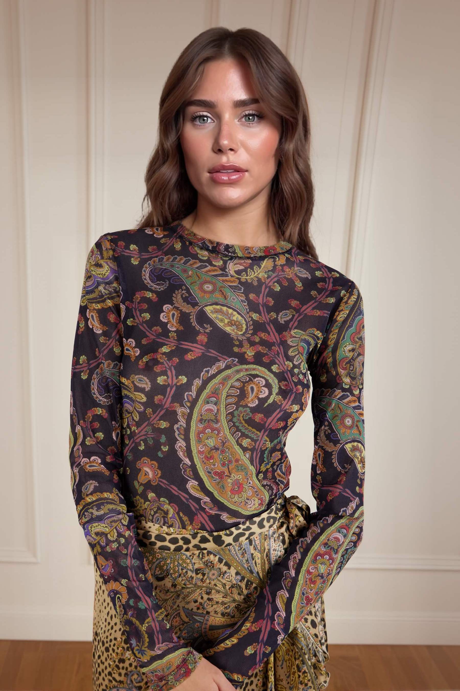 Exquisite Paisley Print Mesh Top