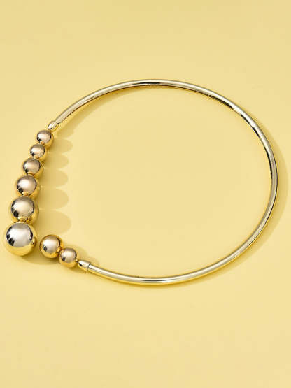 Exquisite Necklace With Small Gold Beads And Open Clavicle Chain