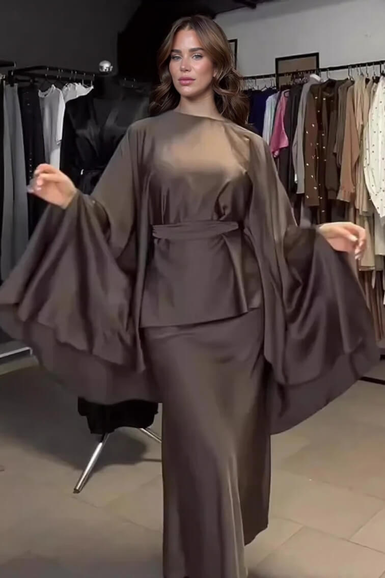 Fashionable Round Neck Irregular Batwing Sleeve Top