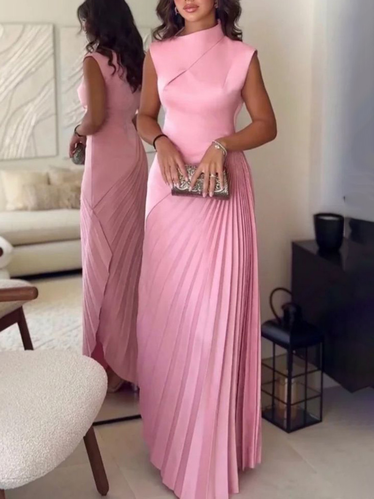 Elegant Sleeveless Pleated Maxi Dress