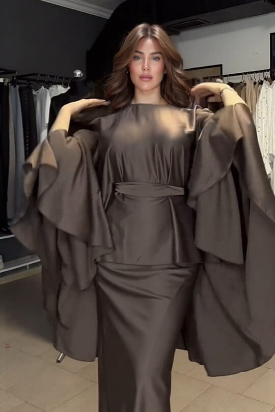 Fashionable Round Neck Irregular Batwing Sleeve Top