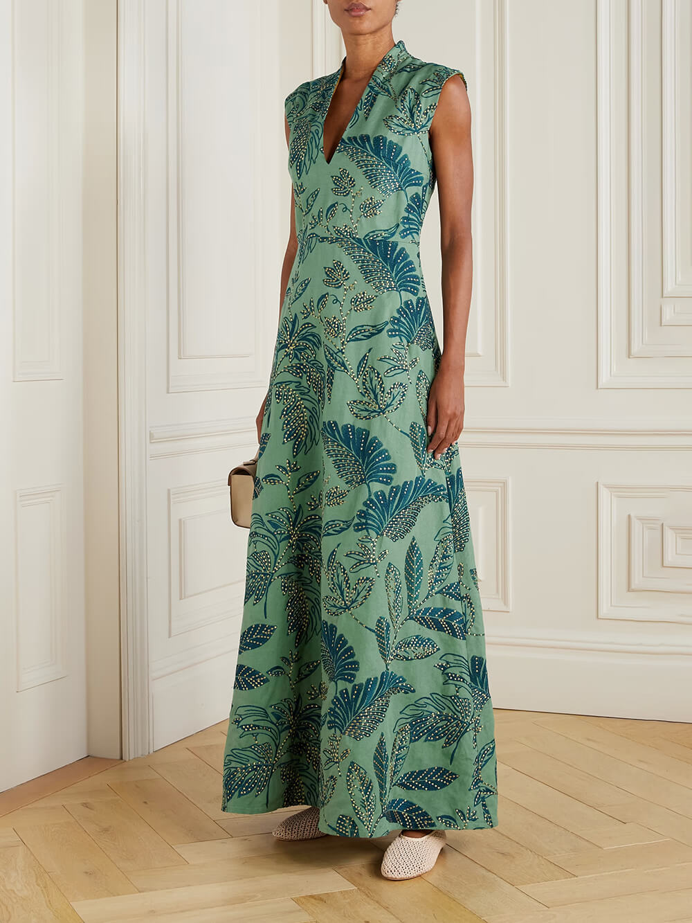 Elegant Leaf-Print V-Neck A-Line Maxi Dress