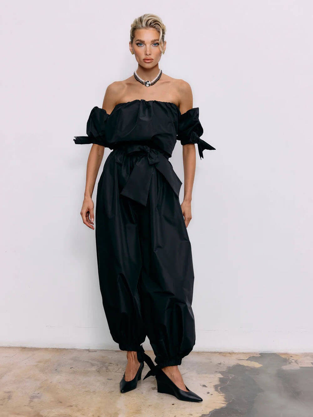 Exquisite Strapless Top And High-Waist Tie Lantern Pants Set