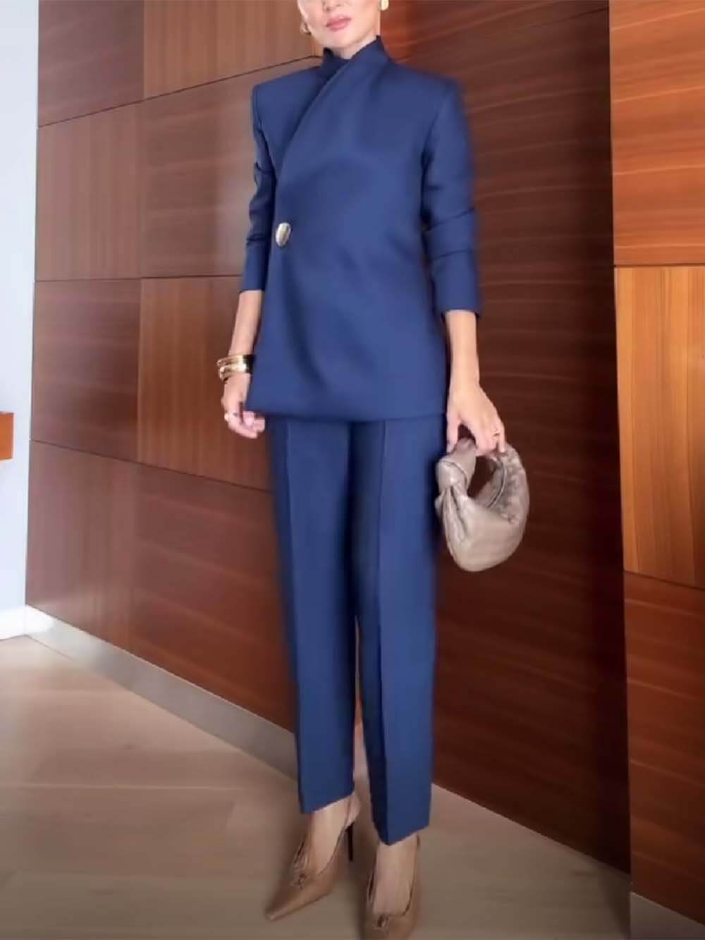 Fashionable Stand Lapel Neck Metal Button Long Sleeve Blazer