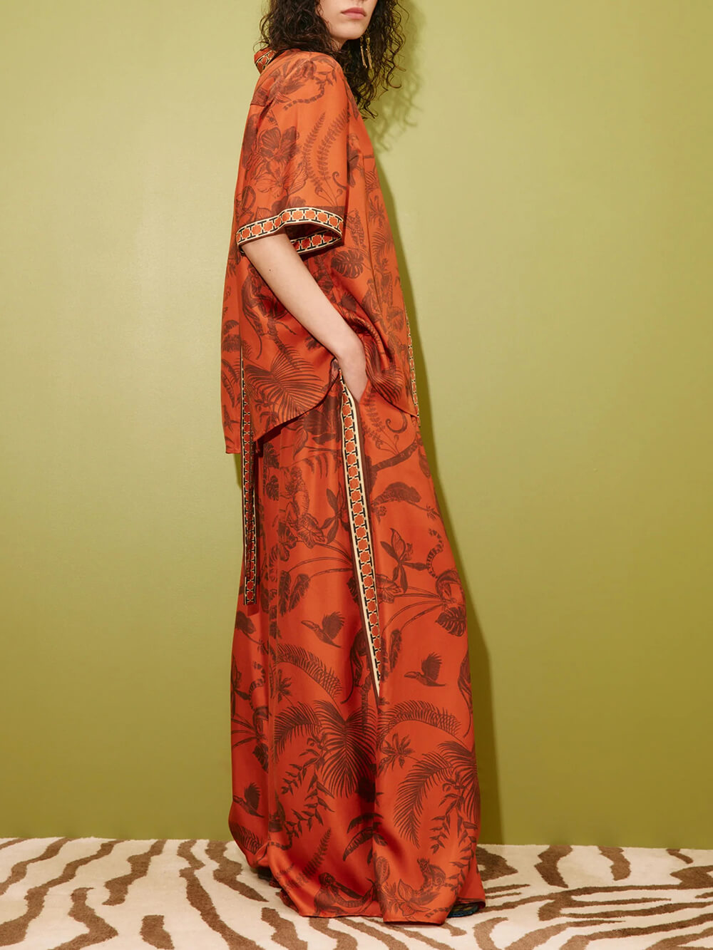 Unique Animal Print Satin Back-Slit Tie Shirt And Elastic-Waist Pocket Wide-Leg Pants Set