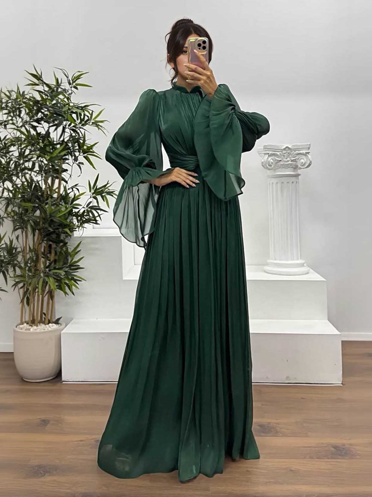 Elegant Pleated Flowy Long-Sleived Maxi Dress
