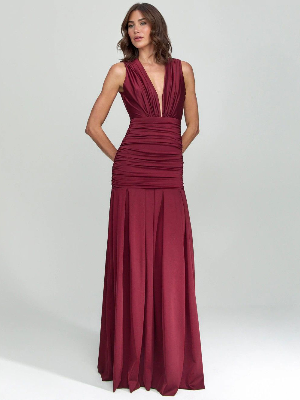 Elegant Sleeveless Pleated Floor-Length Maxi Dress