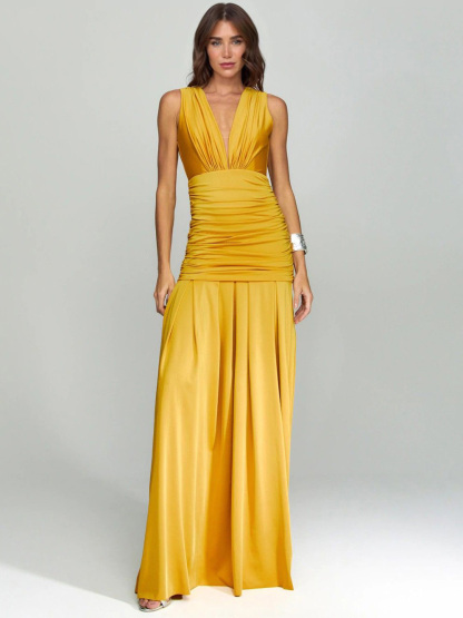 Elegant Sleeveless Pleated Floor-Length Maxi Dress