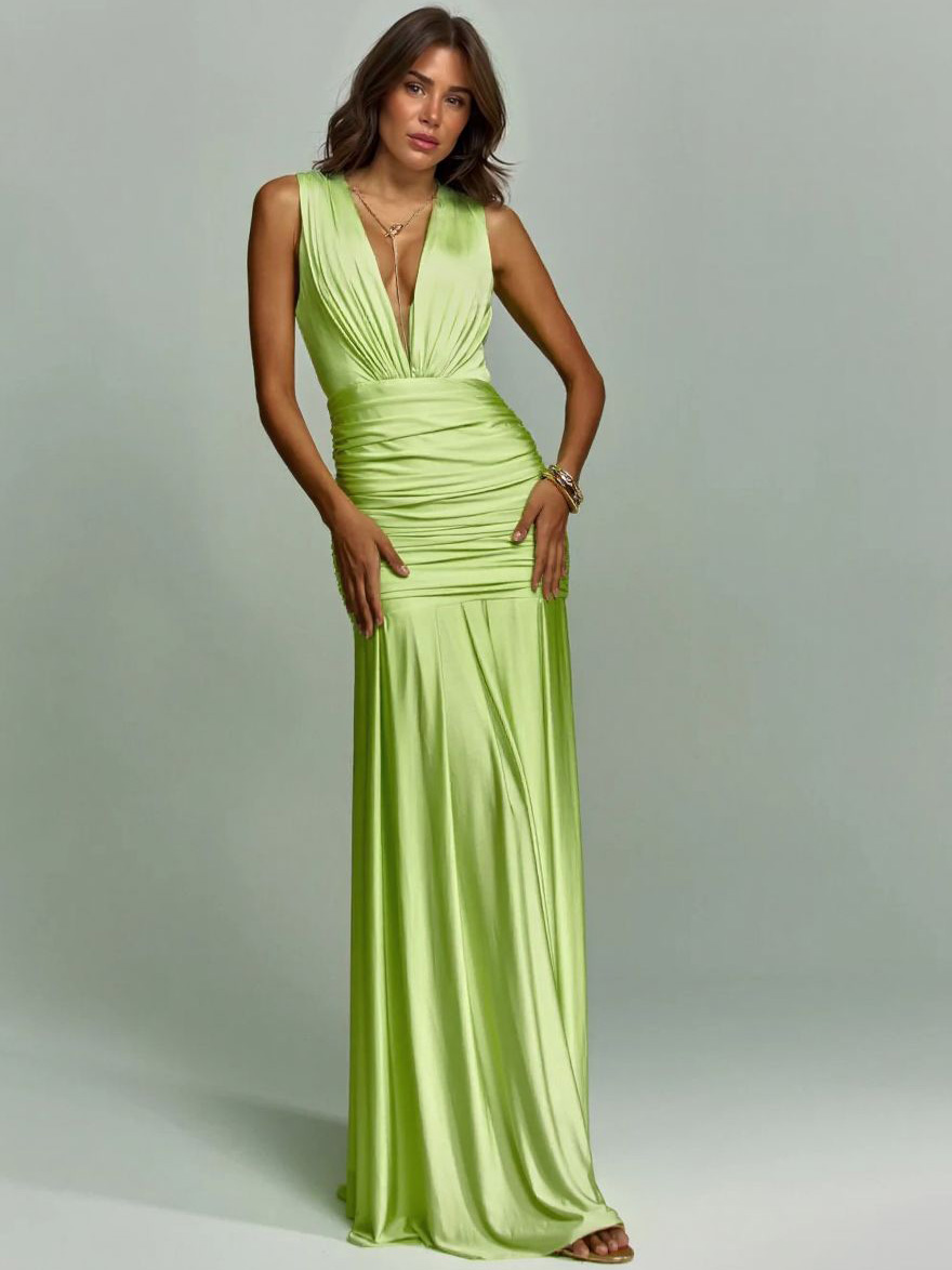 Elegant Sleeveless Pleated Floor-Length Maxi Dress
