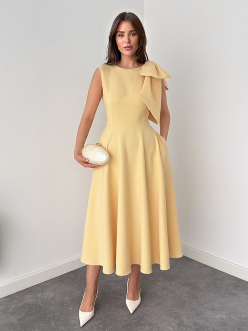Elegant Sleeveless Bow Detail Slim-Fit Midi Dress