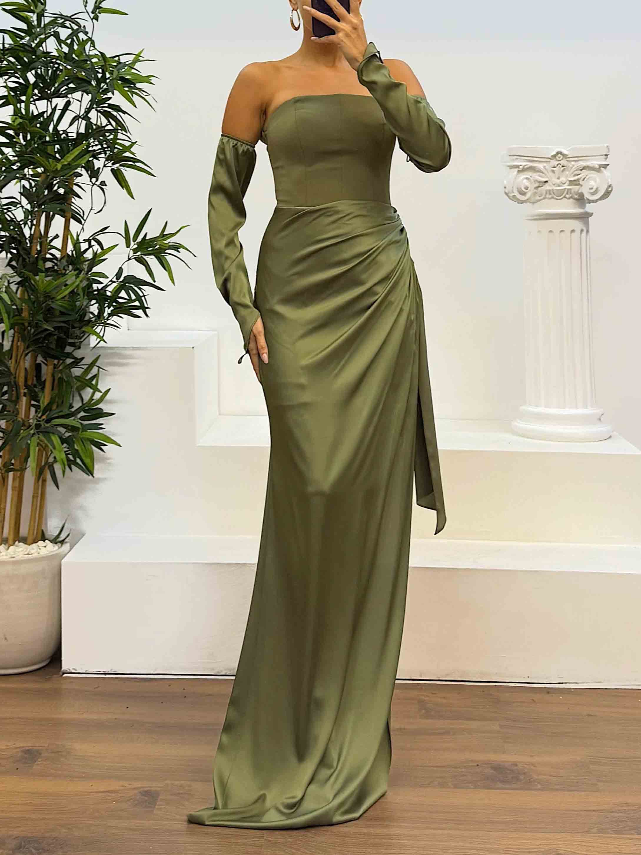 Elegant Strapless Satin Evening Maxi Dress