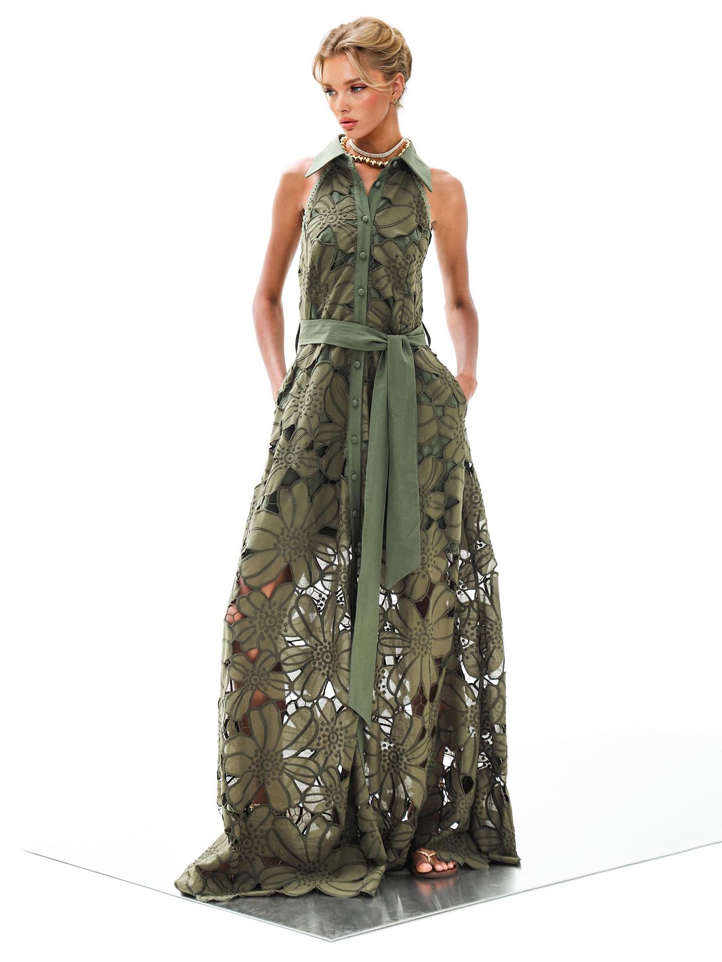 Elegant Floral Lace Backless Floor-length Maxi Dress