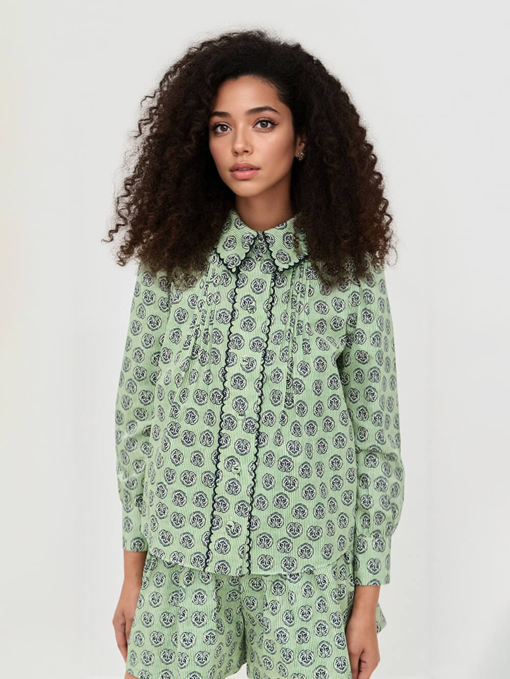 Retro Print Collared Long-Sleeve Shirt and High-Waisted Shorts Set