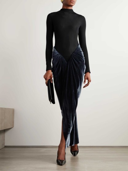 Elegant Long-sleeved Velvet Pleated Maxi Dress