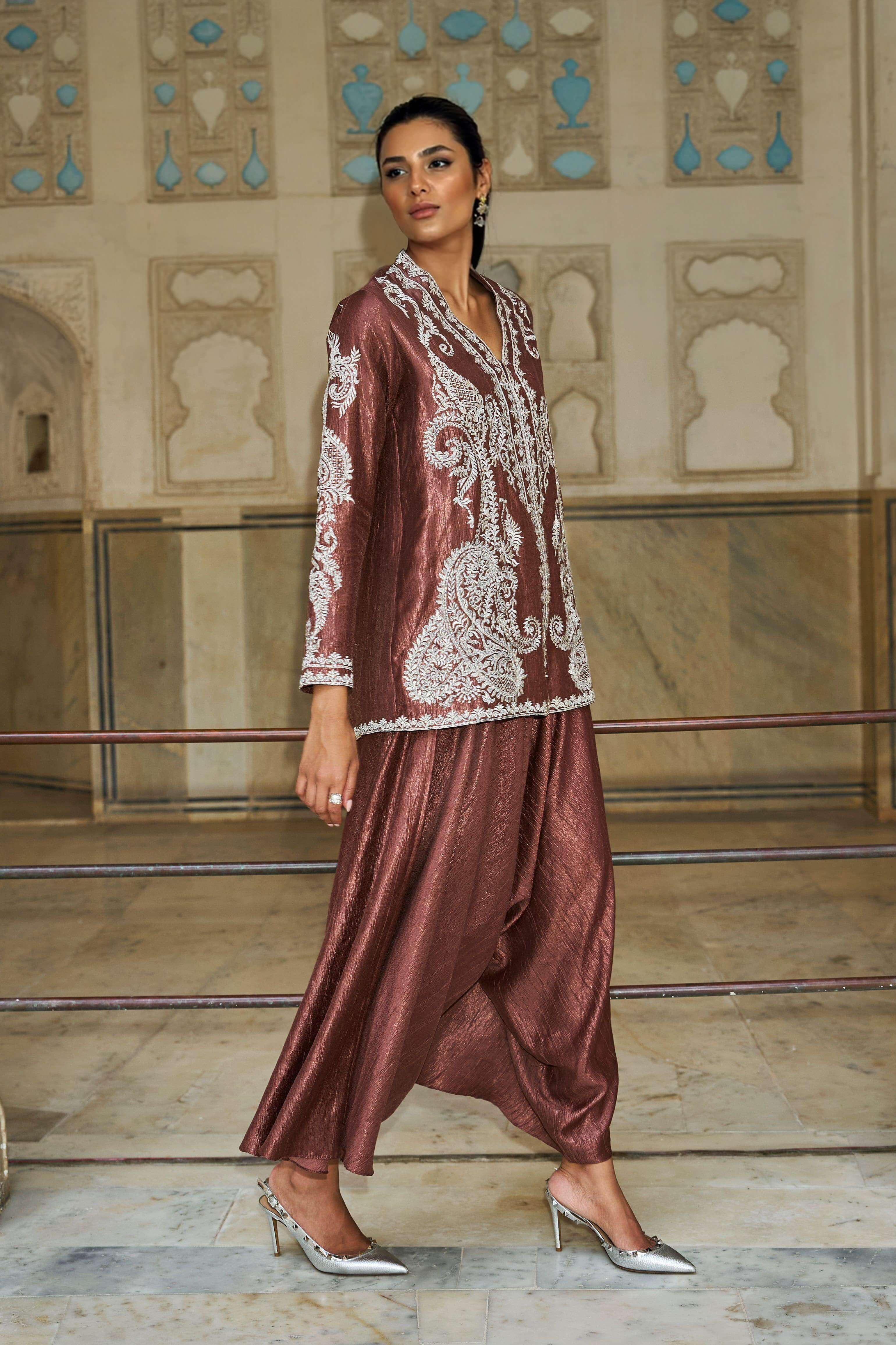 Unique Paisley Pattern V-Neck Loose Top