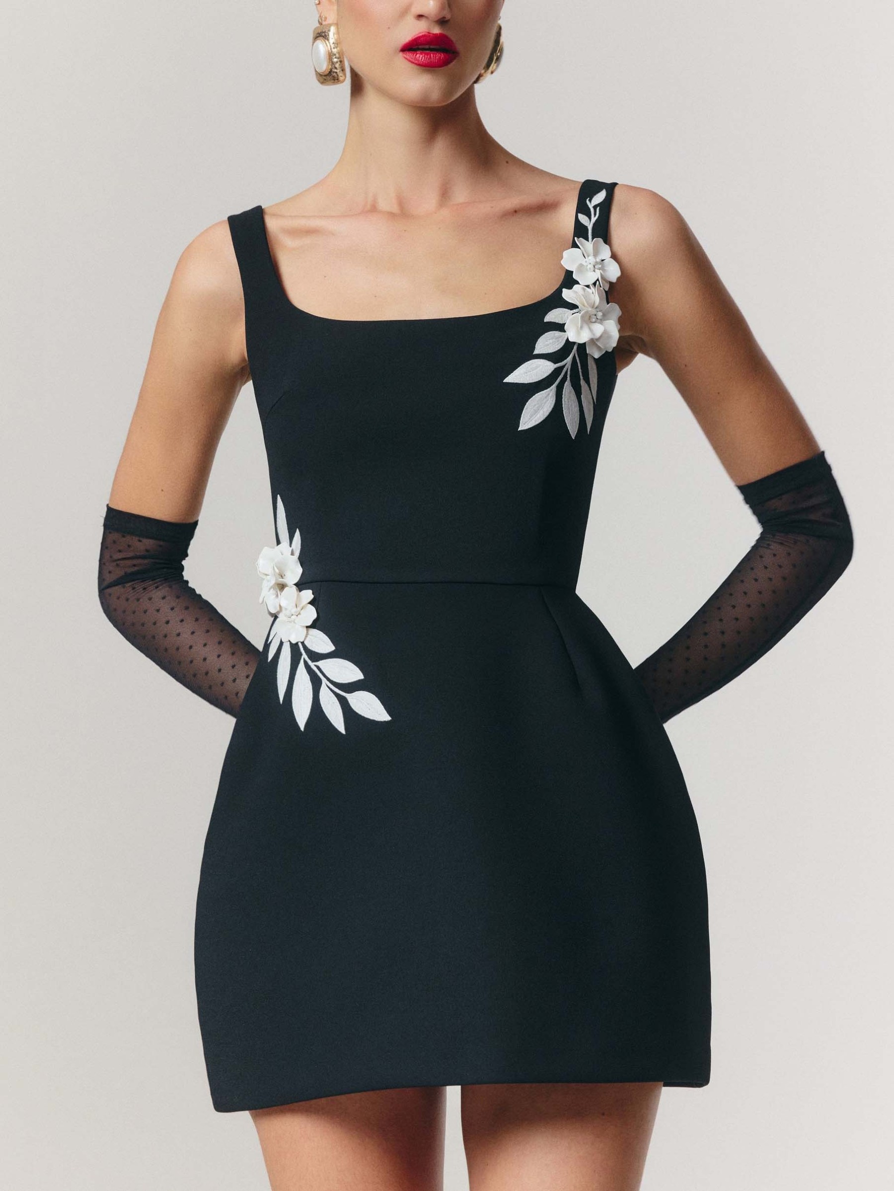 Elegant Floral Applique Sleeveless Mini Dress