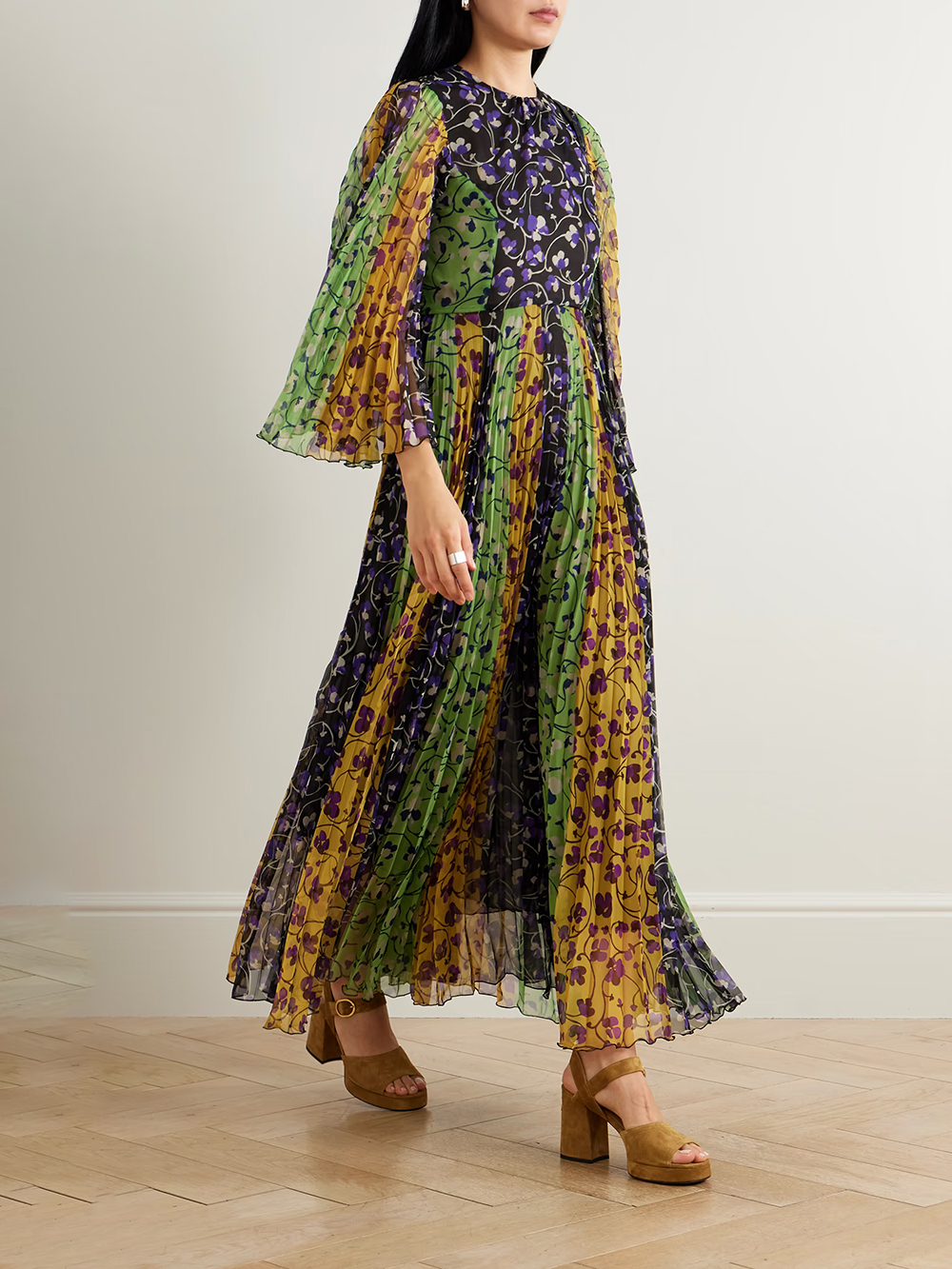 Exquisite Pleated Printed Chiffon Bell-Sleeve Maxi Dress