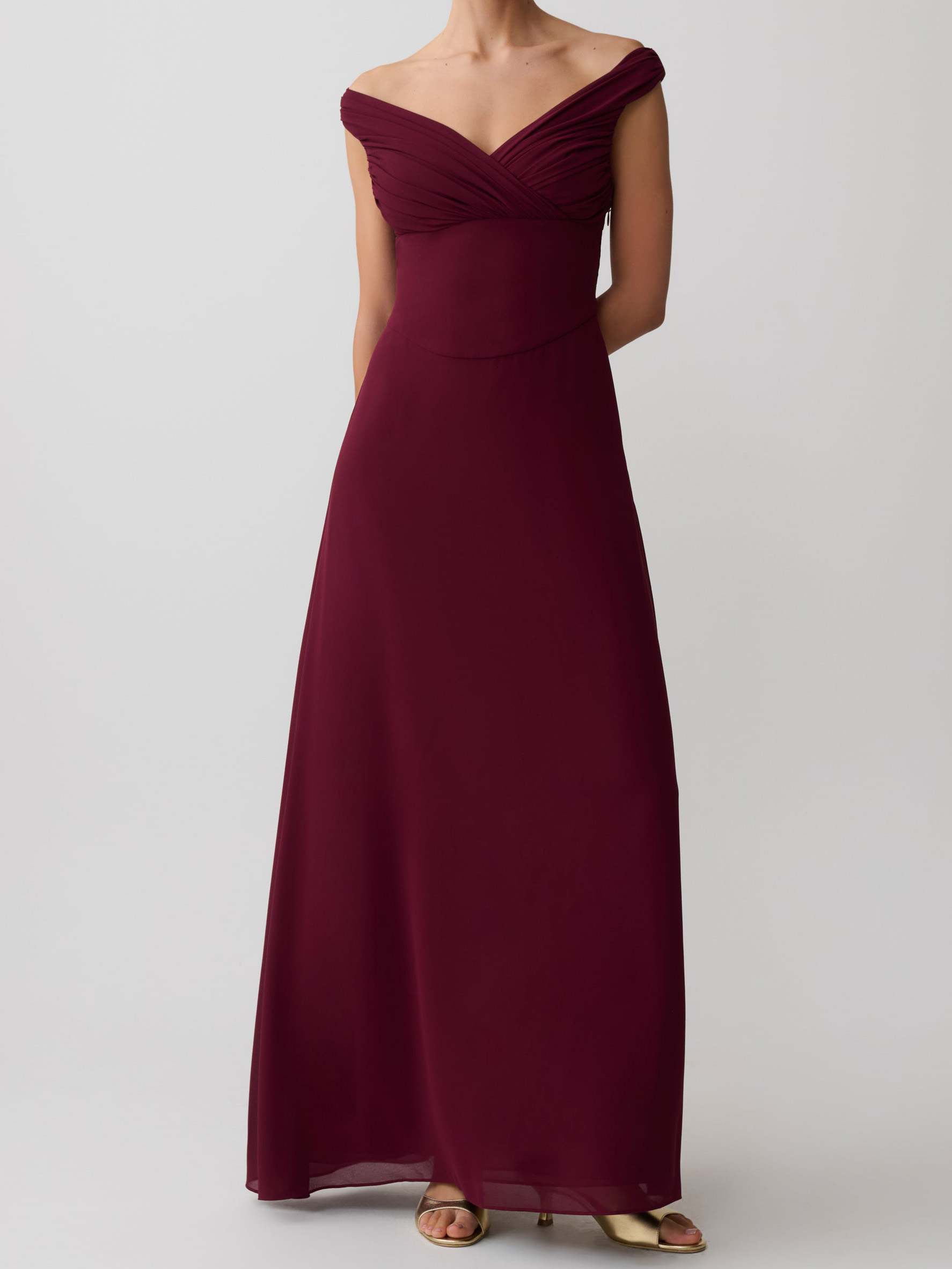 Elegant Off-Shoulder Ruched Waist Maxi Dress