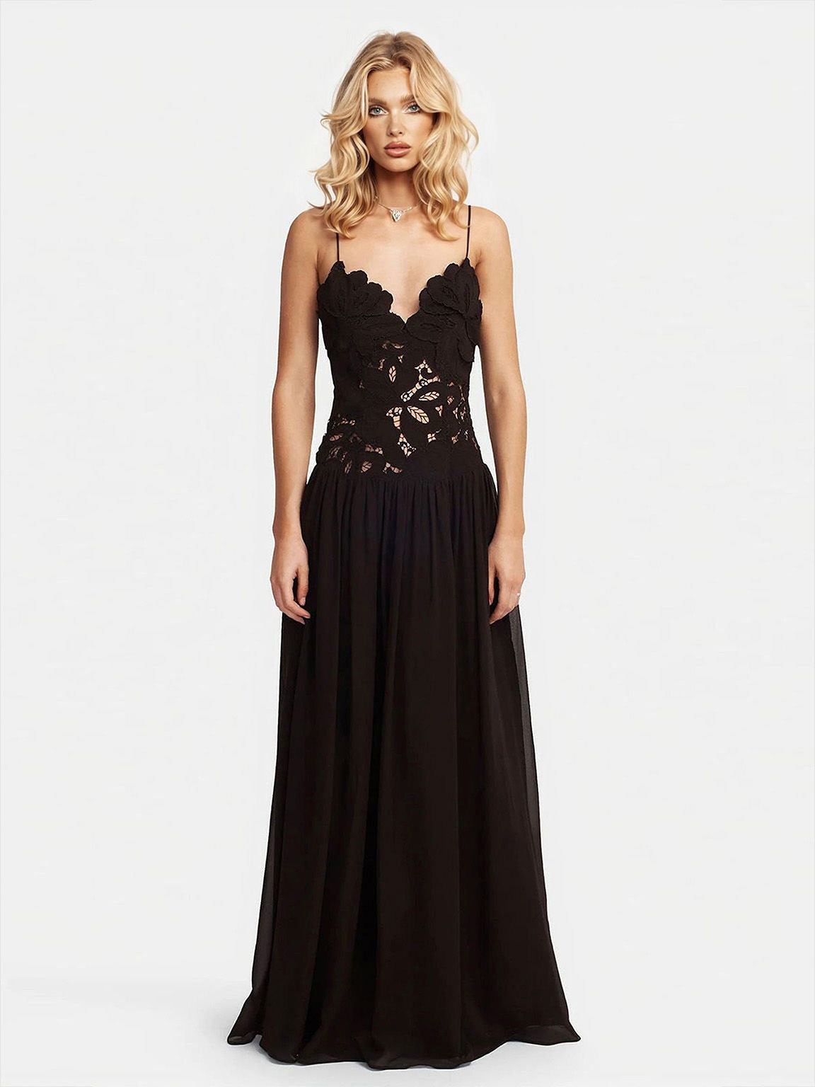 Elegant Lace Spaghetti Strap Floral Appliqué Maxi Dress