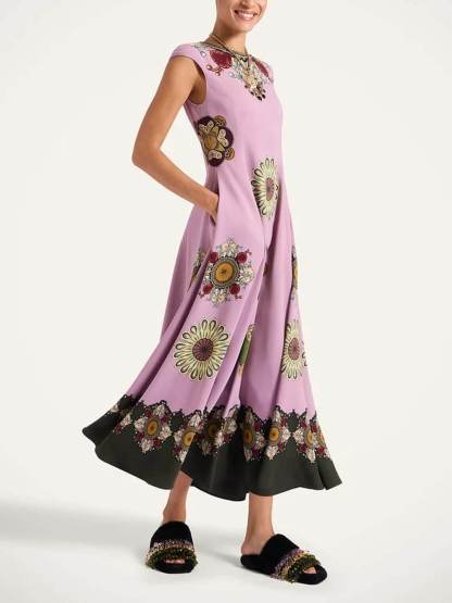 Elegant Printed Round Neck Park Avenue Waist-Defining Maxi Dress
