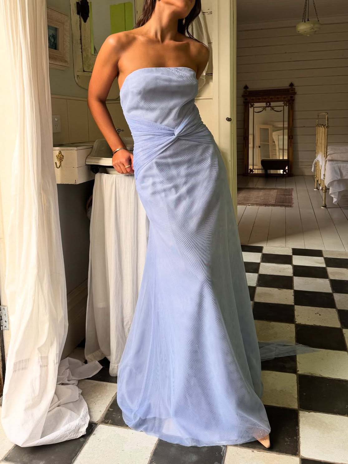 Elegant Twisted Waist Flowing Mesh Maxi Dress