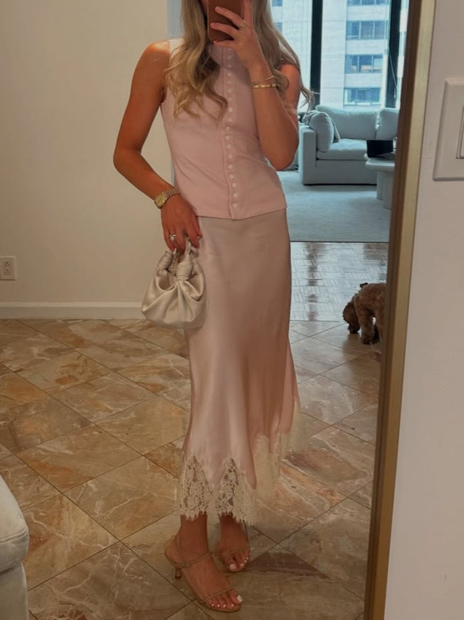 Elegant Knitted Sleeveless Buttoned Top