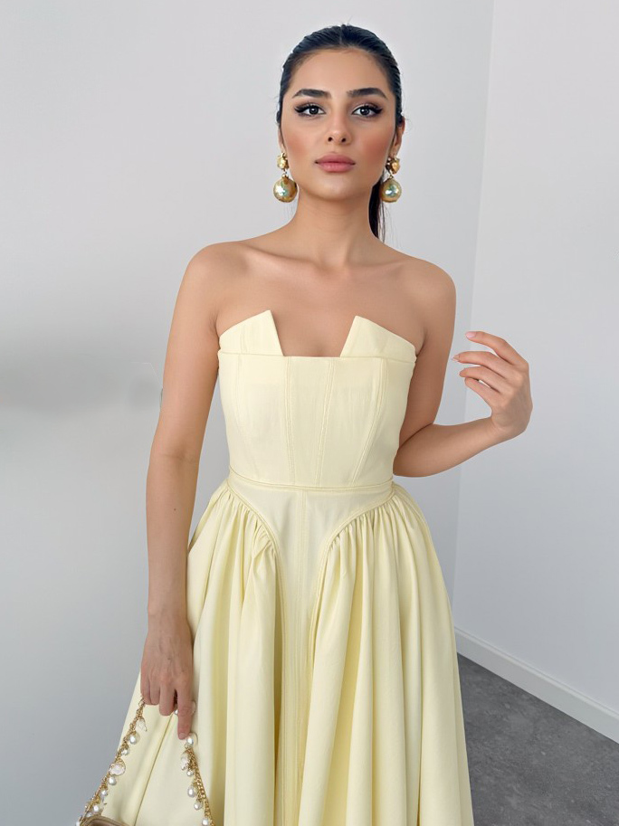 Elegant Strapless A-line Party Midi Dress