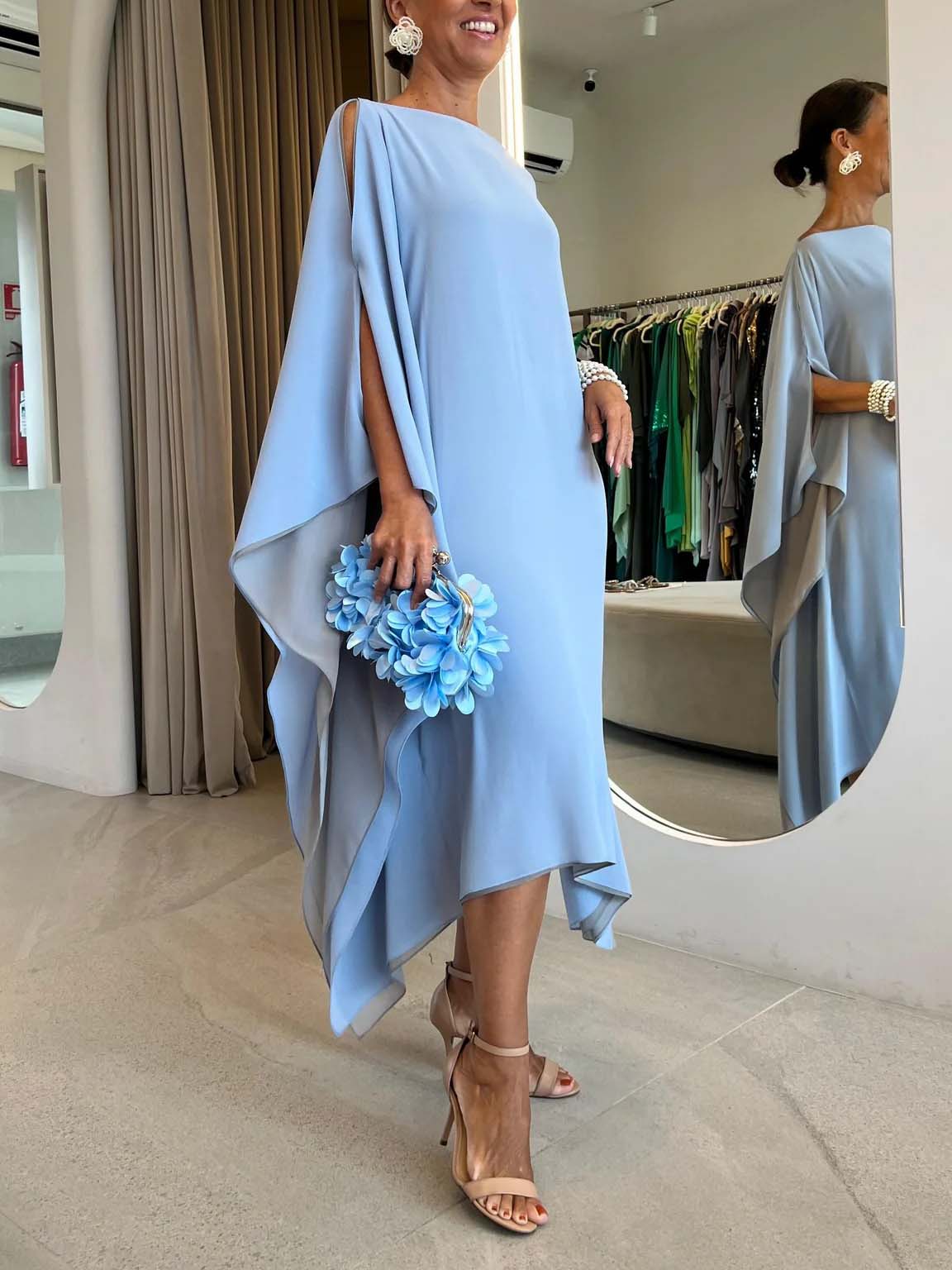 Elegant Two-Tone Cave Midi Dress