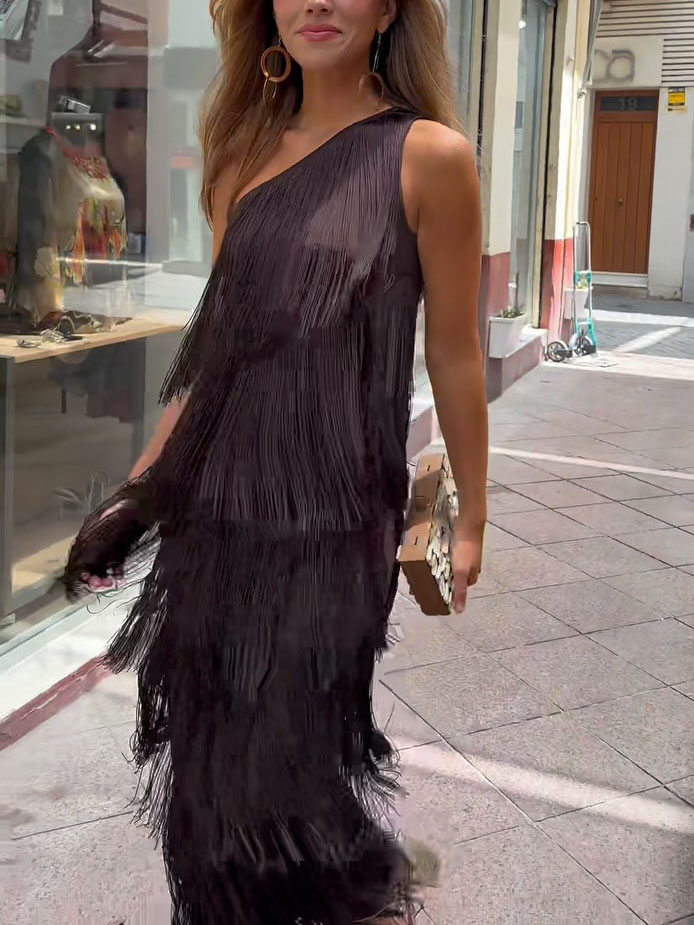 Elegant One-shoulder Sleeve Fringe Maxi Dress