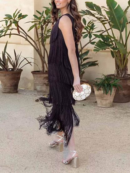 Elegant One-shoulder Sleeve Fringe Maxi Dress
