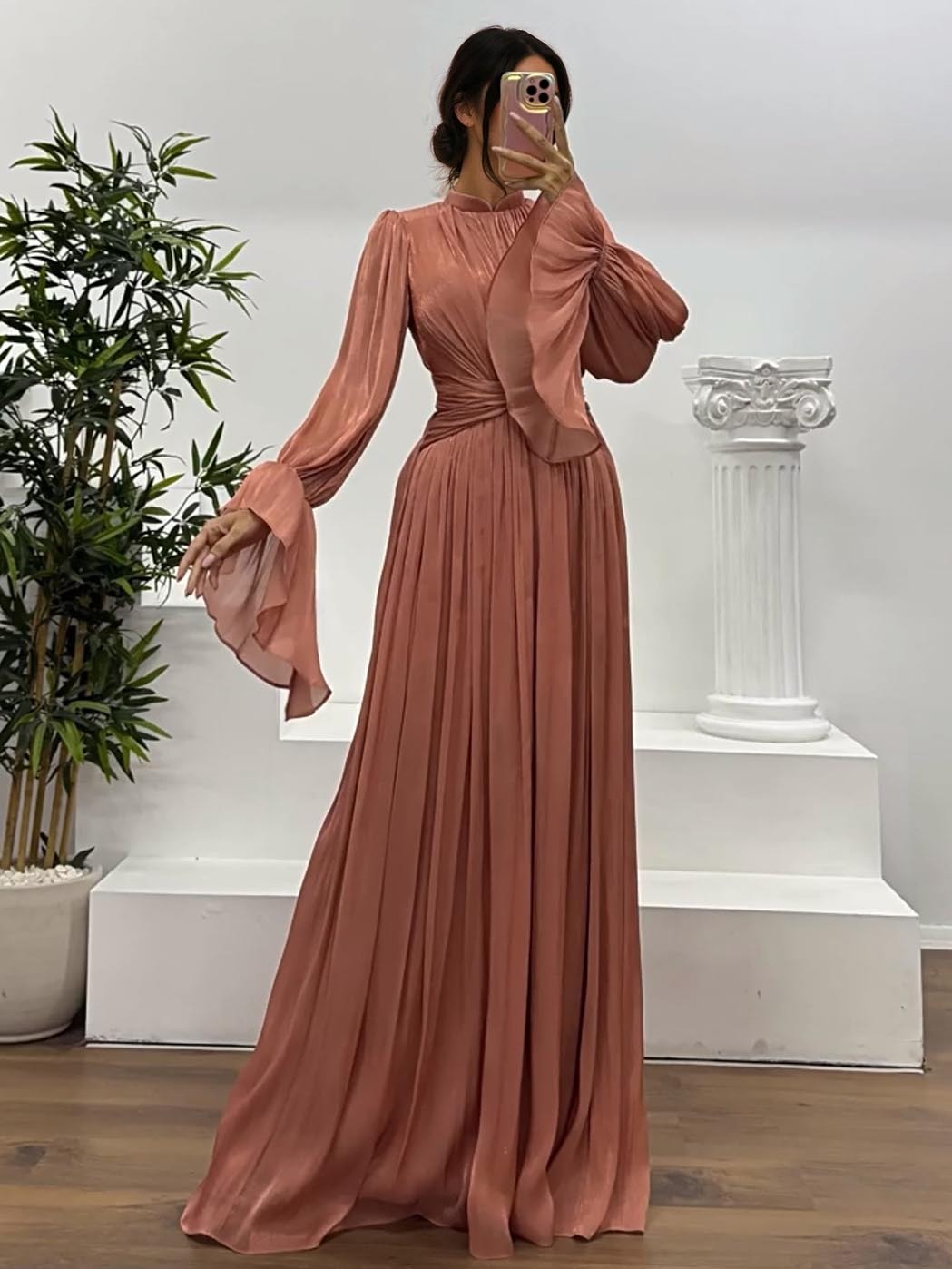 Elegant Pleated Flowy Long-Sleived Maxi Dress