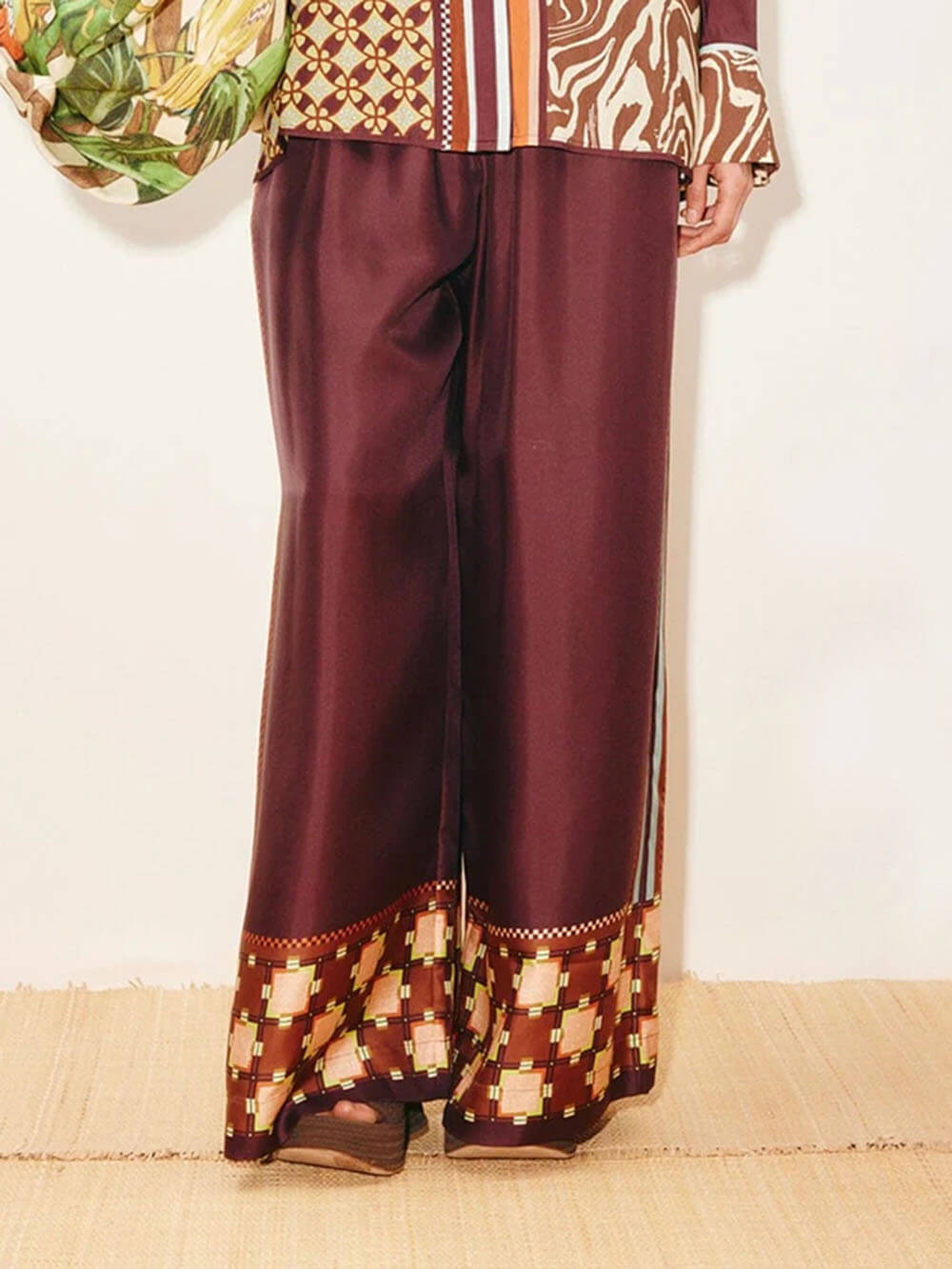 Unique Paisley Color-Block Satin Elastic Waist Wide-Leg Pants