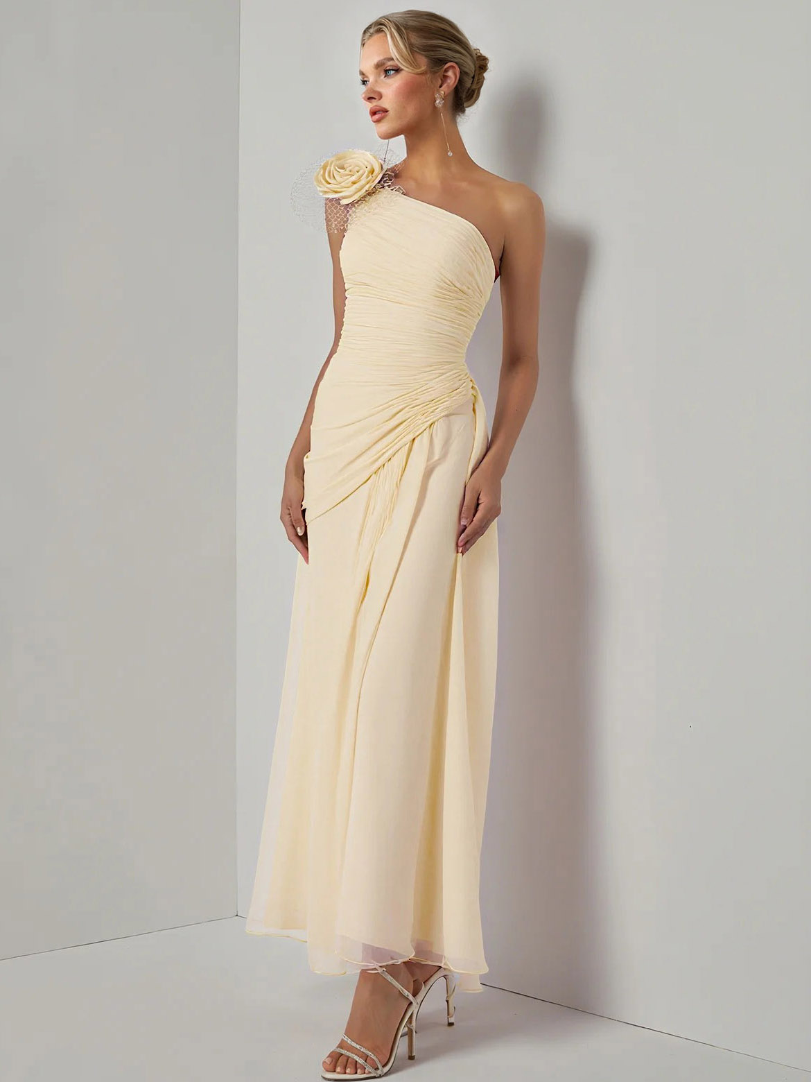 Elegant One-shoulder Ruffled Chiffon Maxi Dress