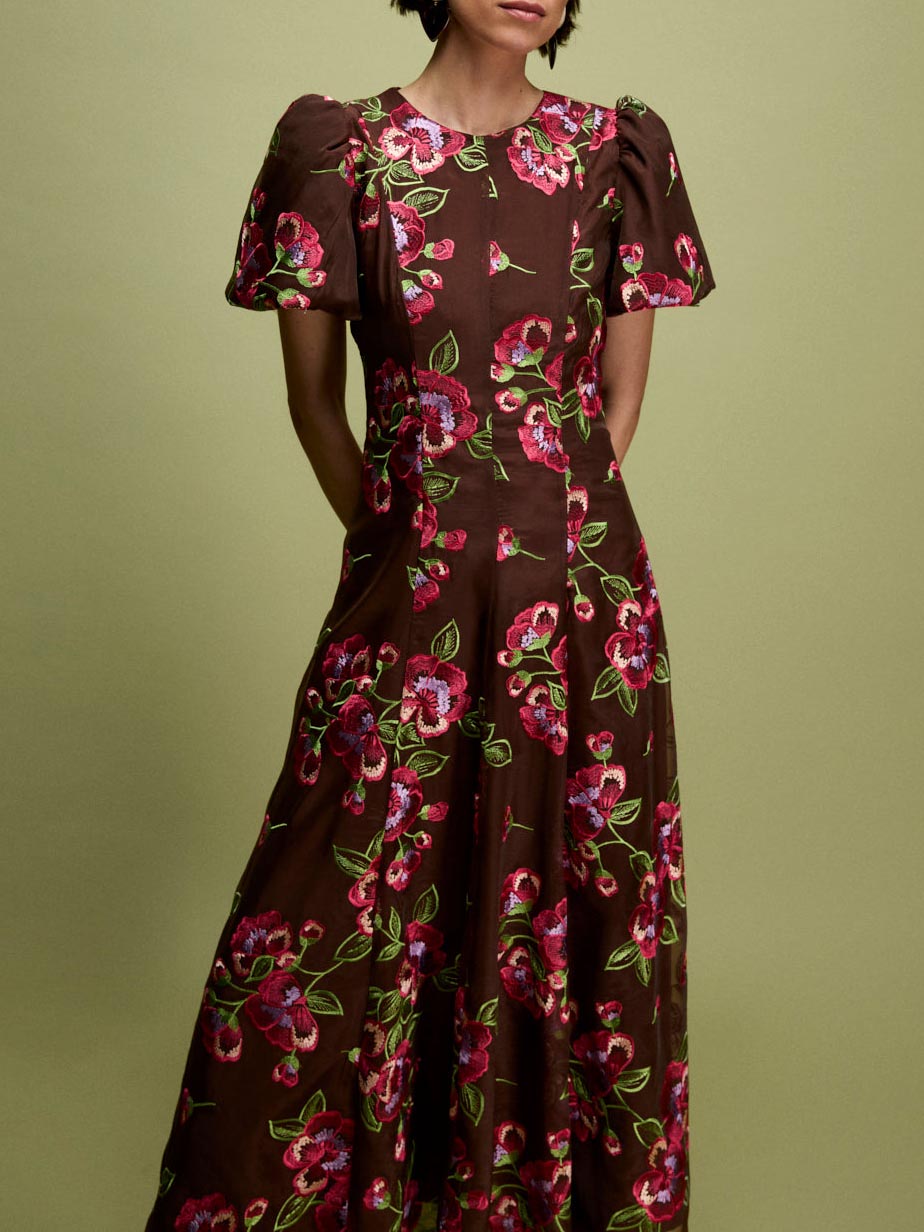 Elegant Floral Embroidered Puff Sleeve Maxi Dress