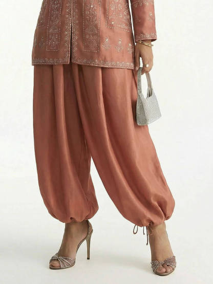 Exquisite Embroidered Floral Loose-fitting Shirt