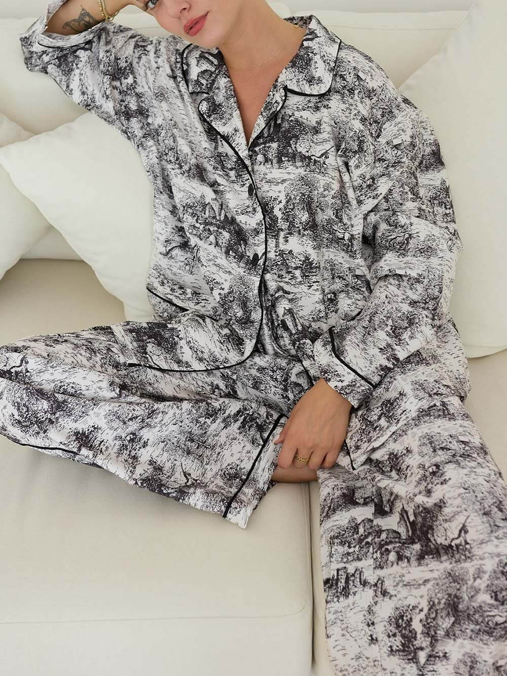Unique Printed Button-Decorated Loose Pajama Set