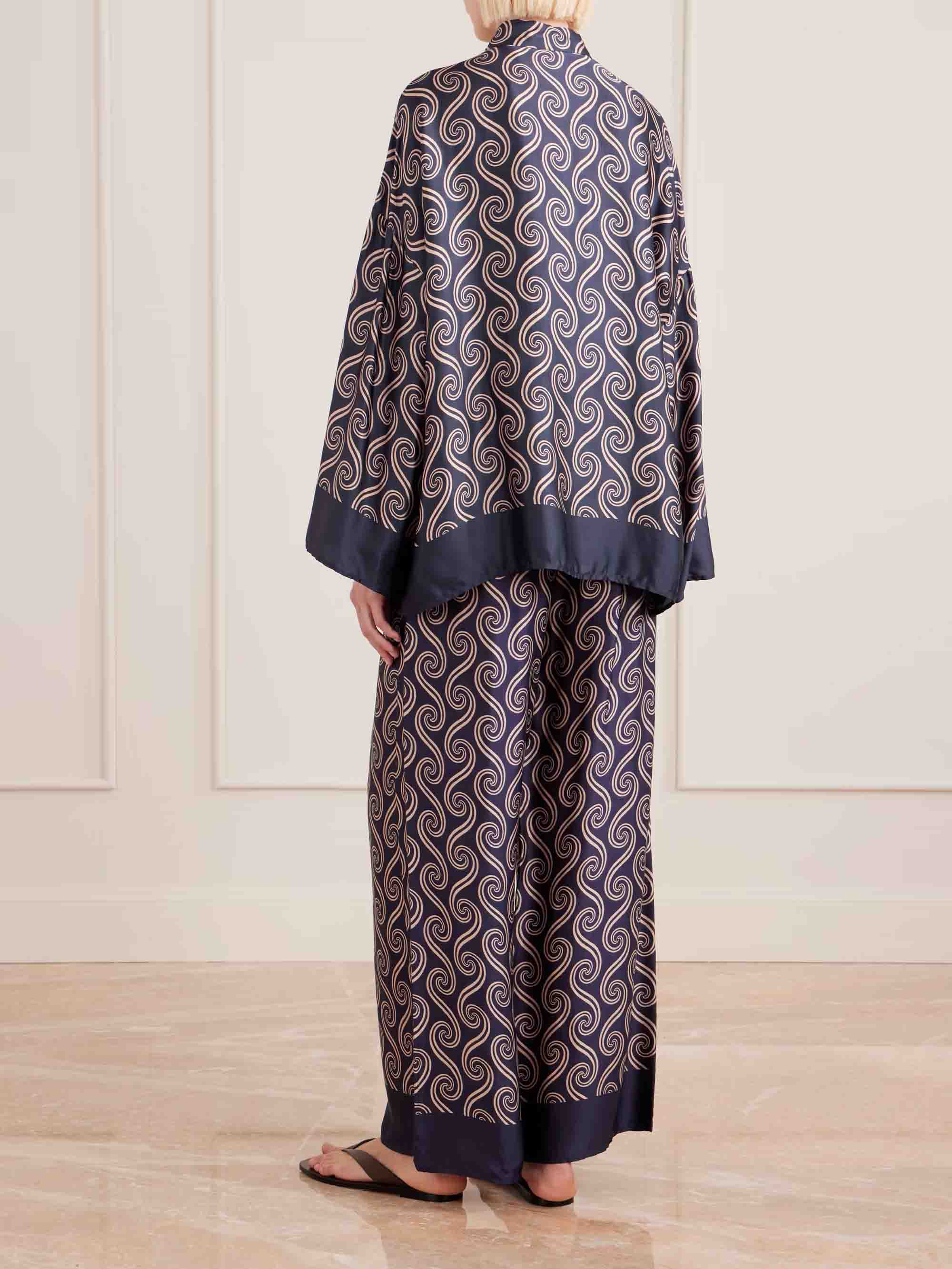 Unique Swirl Print Long-Sleeve Shirt