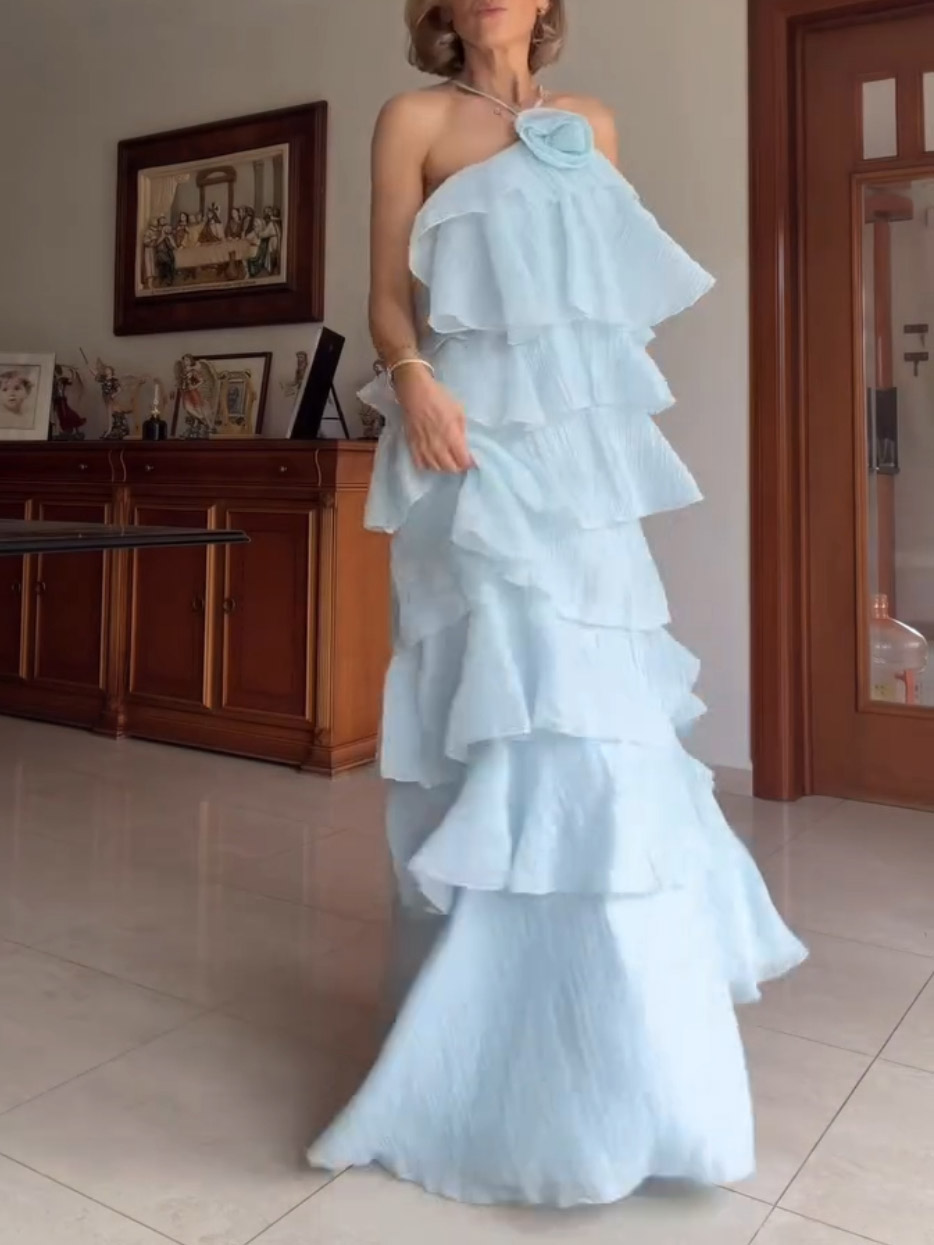 Elegant Tiered Ruffle Halter Maxi Dress