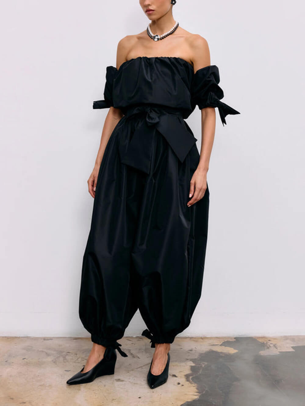 Exquisite Strapless Top And High-Waist Tie Lantern Pants Set